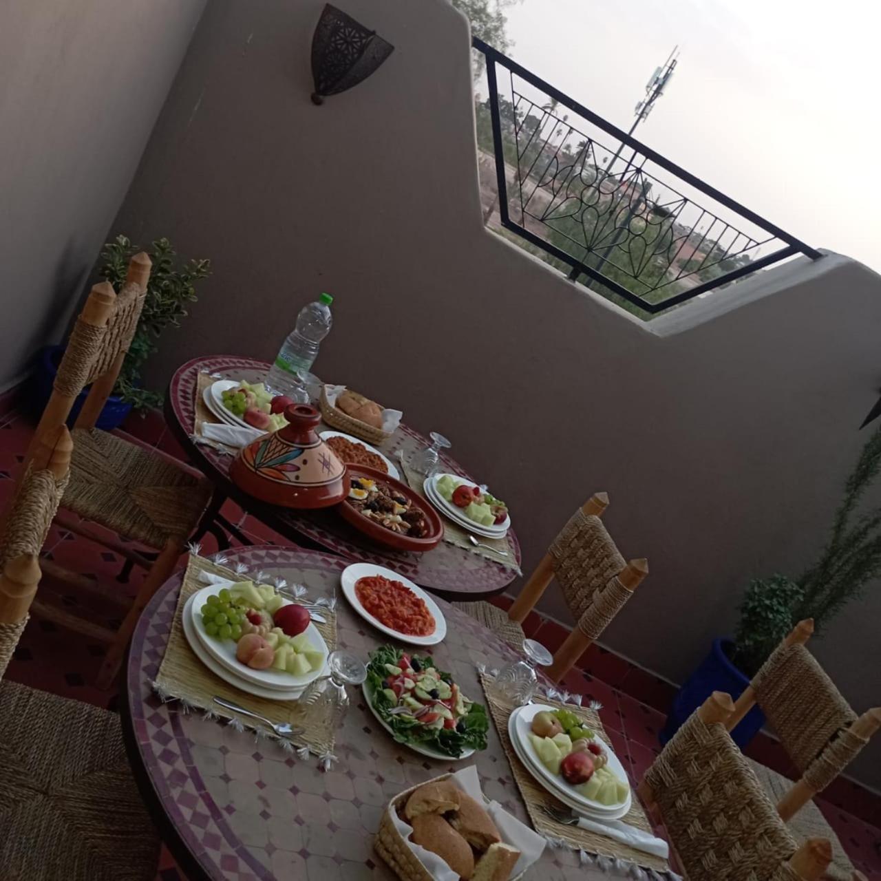 Al Bahja Family Apartment Маракеш Екстериор снимка