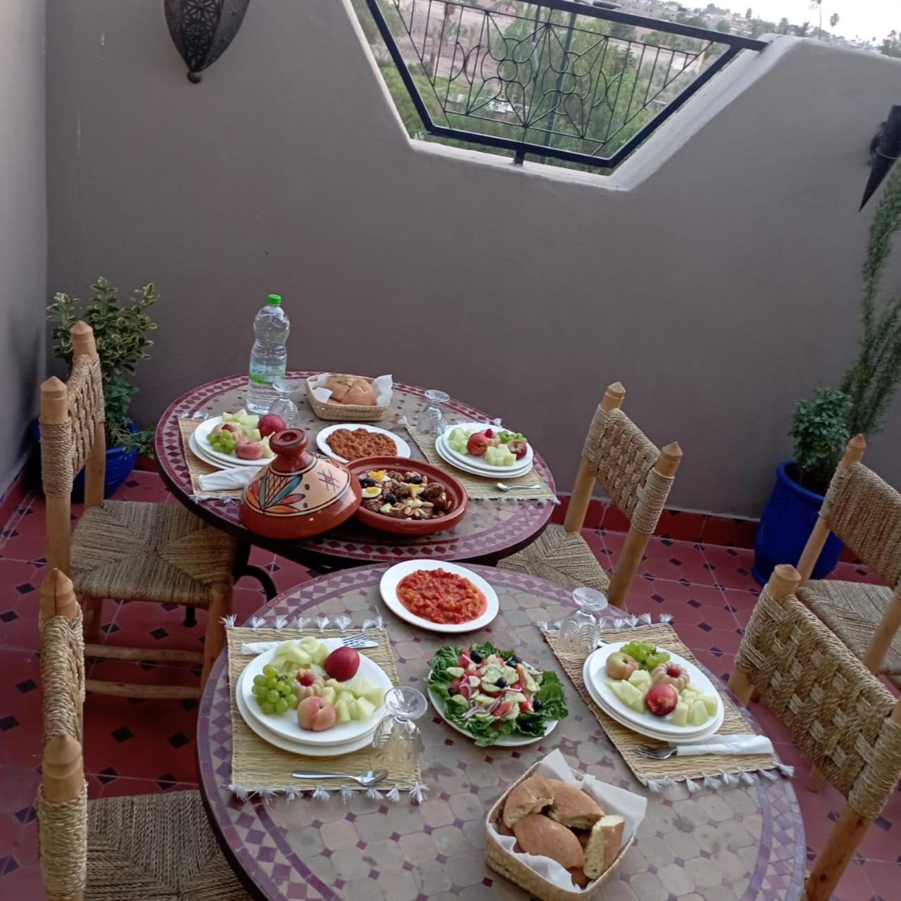 Al Bahja Family Apartment Маракеш Екстериор снимка